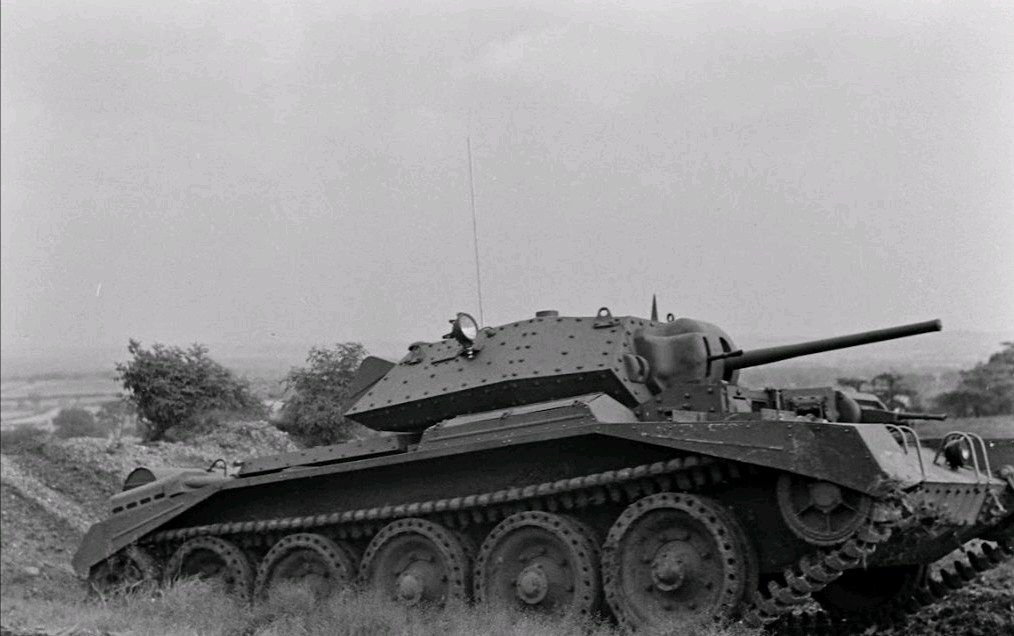 英国在第二次世界大战中的制式巡航坦克,十字军型巡洋坦克