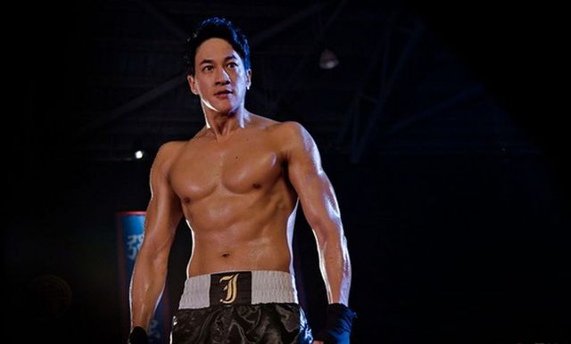 45岁的何润东身材依旧健美,0 男性如何快速减脂摆脱啤酒肚?