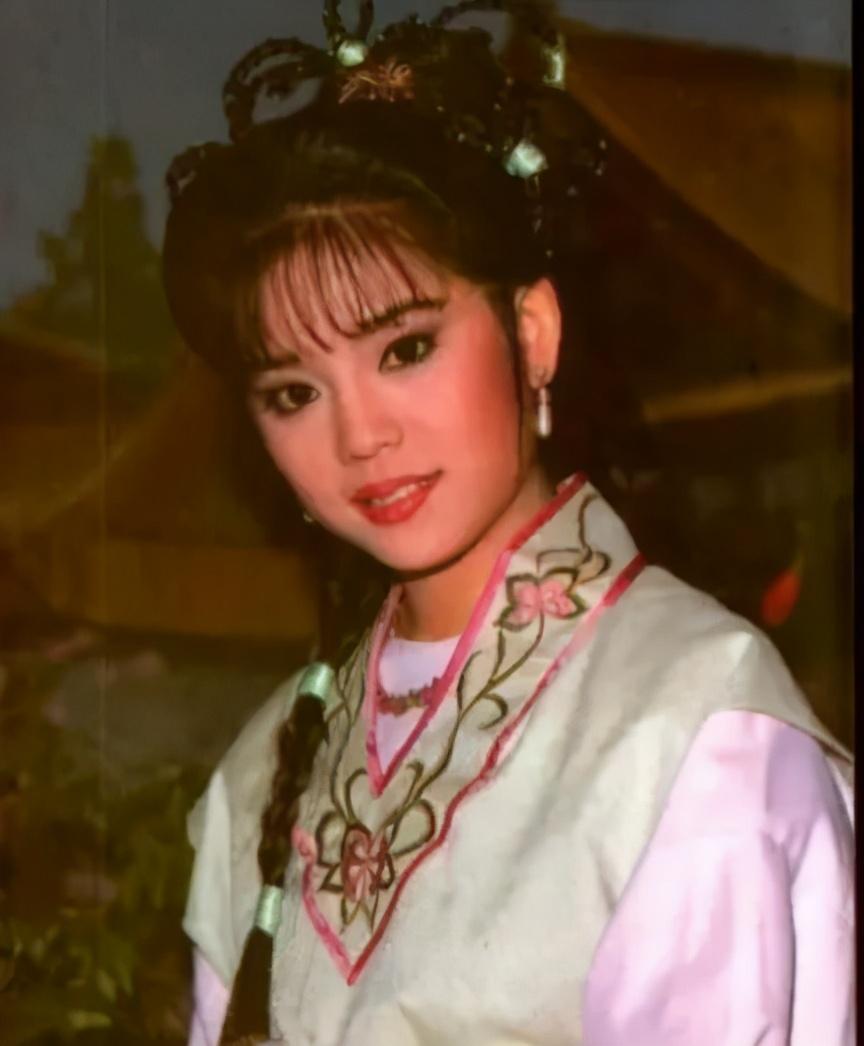 狄莺近况曝光,曾脚踢蓝洁瑛,今儿子出事被指因果循环