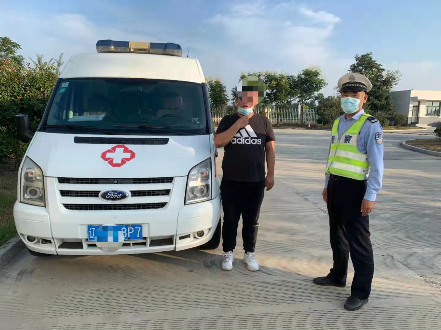 9月10日,澎湃新闻从徐州市交警支队徐济高速安庄公安检查站获悉,9月9