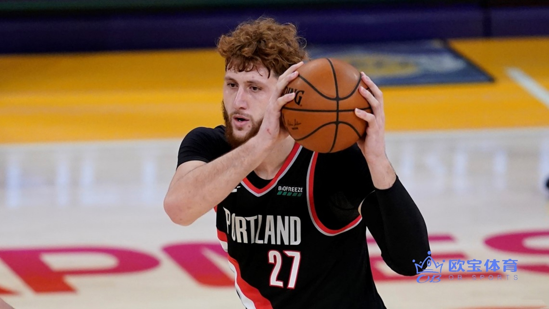 努尔基奇战术地位太低!推特点赞说明一切!