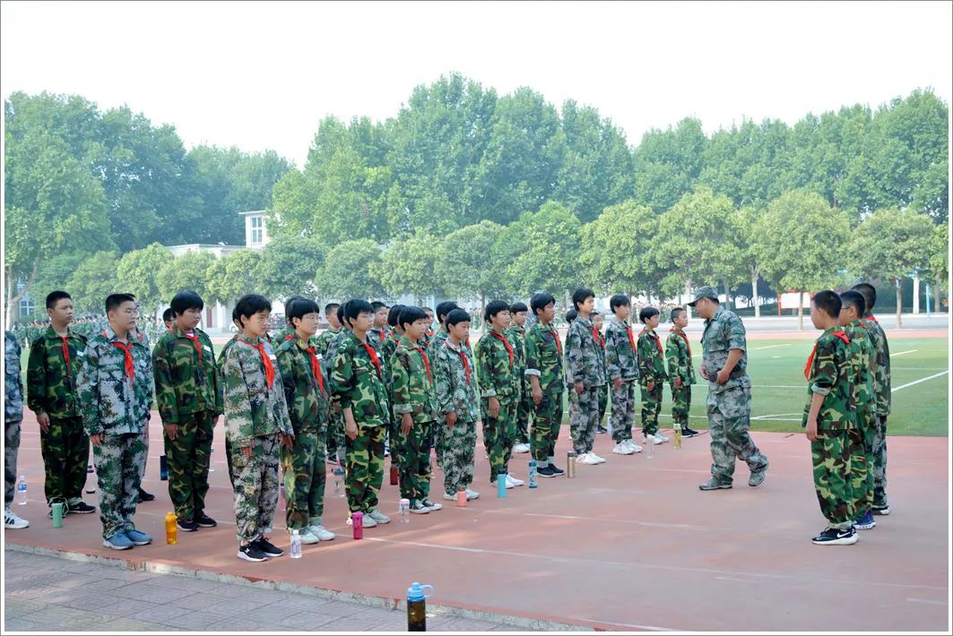 安阳市第十一中学:军训掠影
