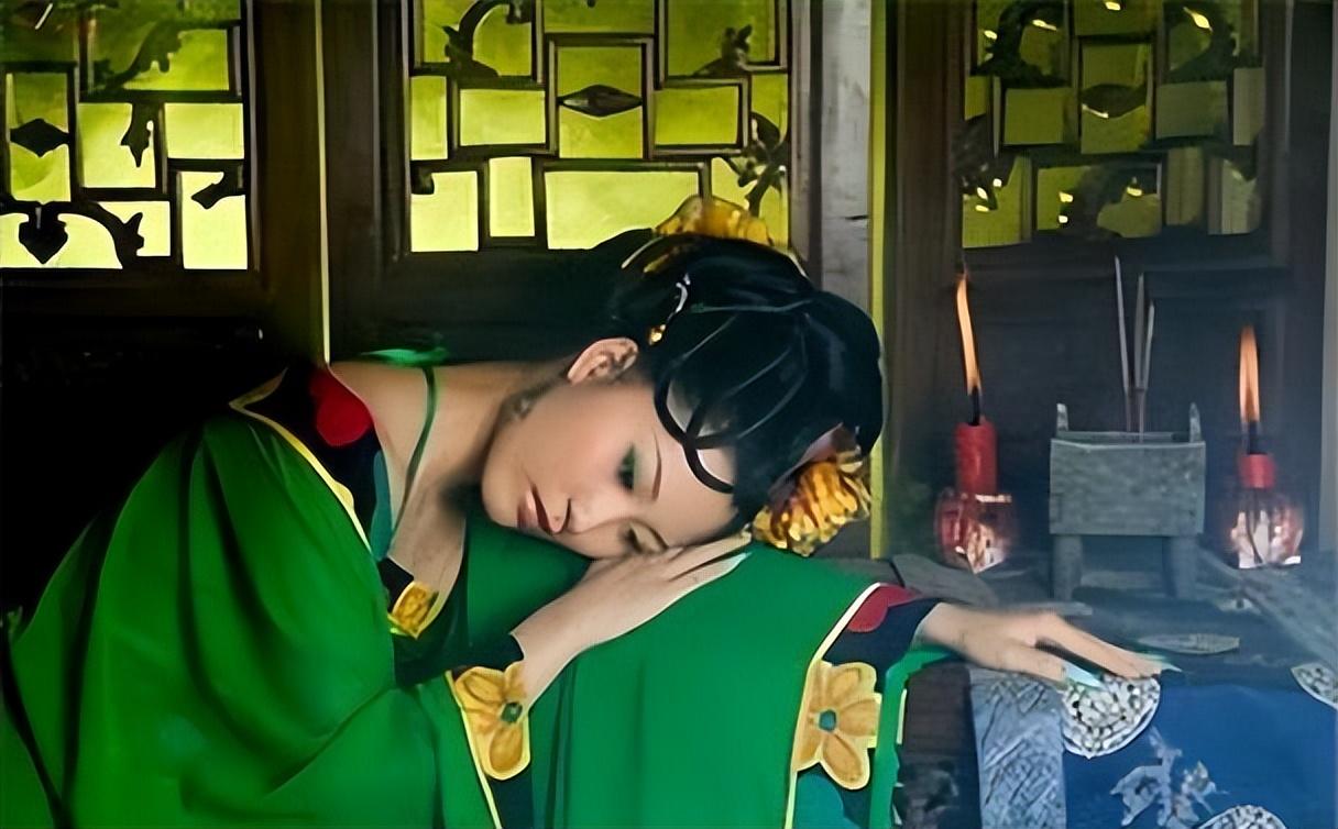 回顾看了鸨鸟怎么繁衍才知道古代青楼的老板娘为何叫老鸨