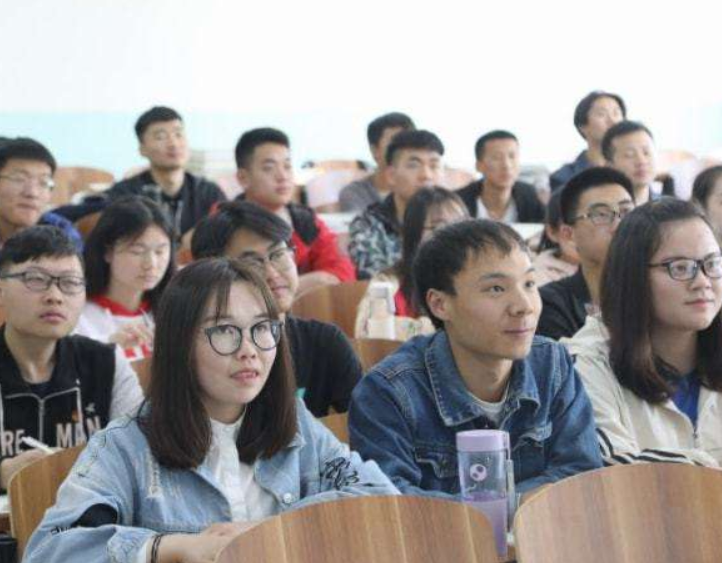 明明都是父母掏學費,為啥說是國家培養人才?明白人給出了回答