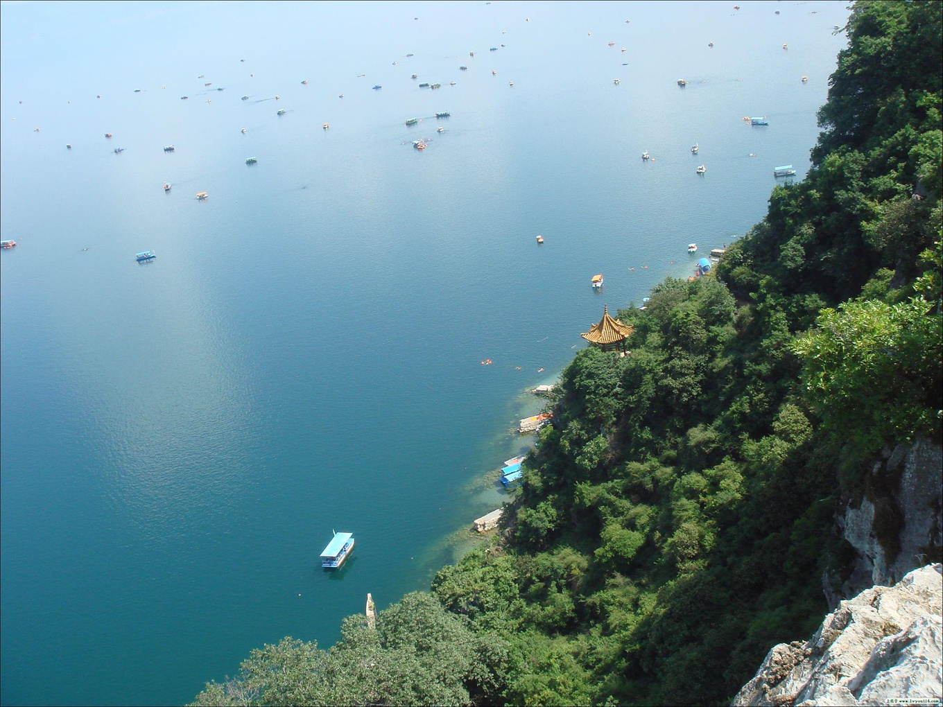 神秘消失的古滇国,真的在抚仙湖底吗?湖底雄伟宫殿又是何人所建