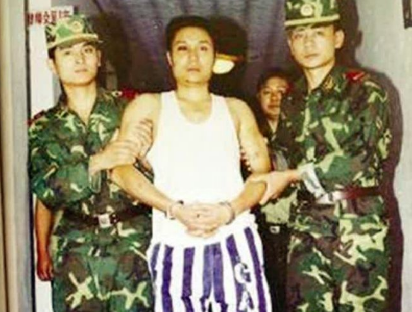 杀人狂魔孔繁座:十几岁辍学混迹社会,人称"海南第一杀手"