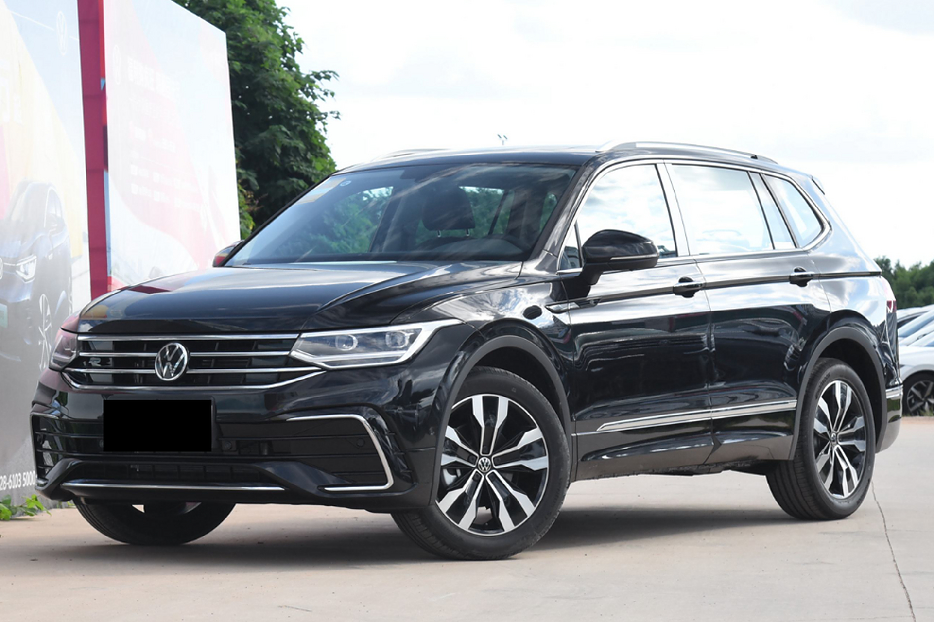 工作了三个月的时间,在父母支持下全款买了大众途观l 2024款,现在300