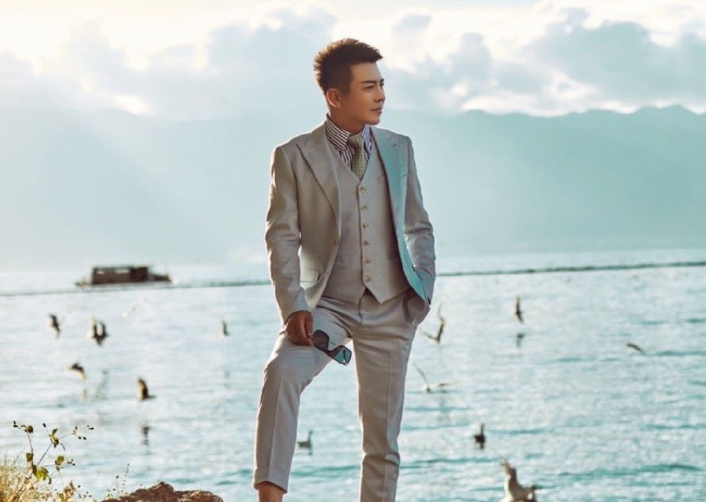 网红舞帝利哥跳槽大获成功,直播半个月收入3000万,网友:有水分