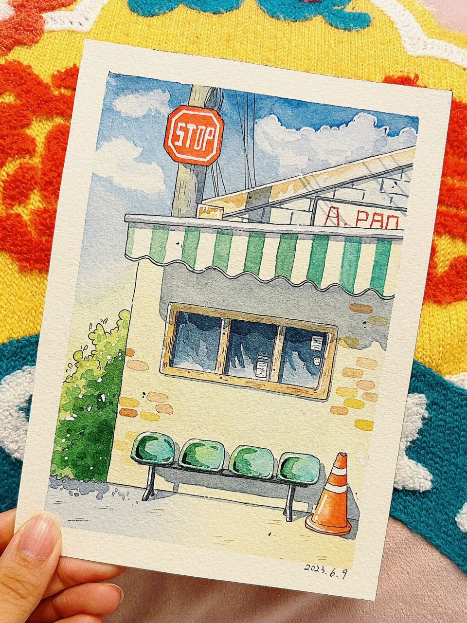 夏日街边小店丨水彩练习(附过程) 很久没有画建筑了,选了一个颜色明亮