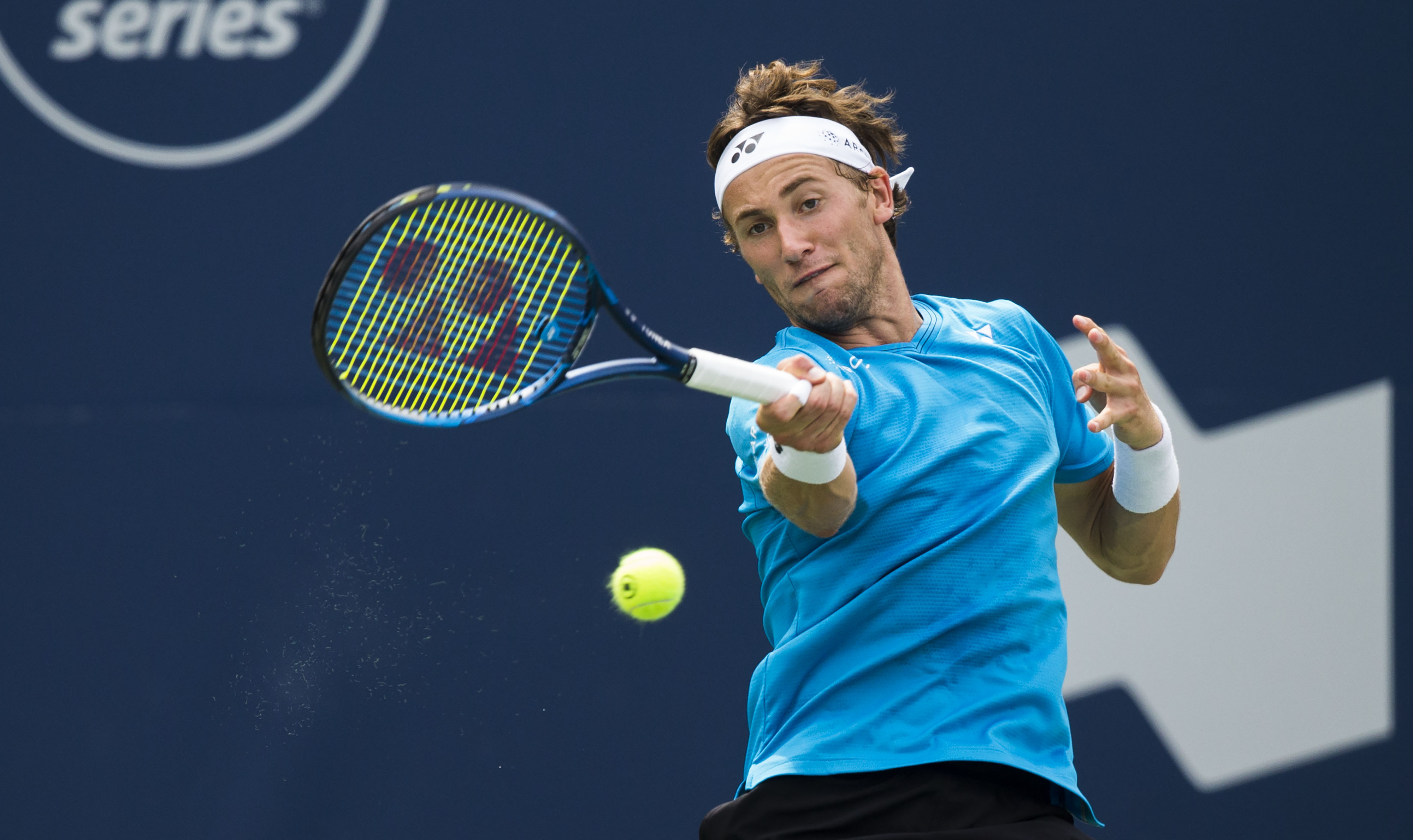 网球——加拿大国家银行公开赛:齐齐帕斯晋级四强