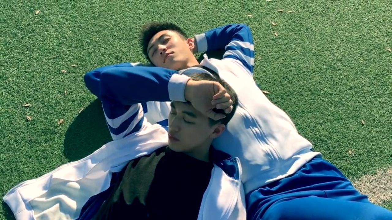 搂腰,拥抱,深情对视……剧还没播就疯狂卖腐,耽改被整治真不冤