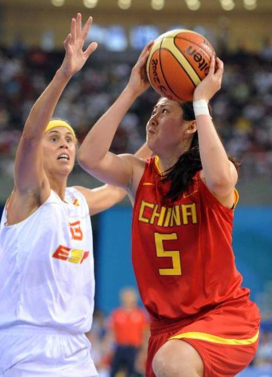 中国3代"女篮5号"现状:王思雨签约wnba,卞兰二婚生双胞胎女儿