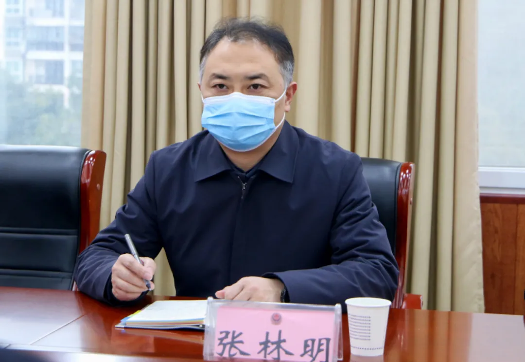 镇巴县委常委,组织部部长张林明,县人大常委会副主任龙晓涛一行看望