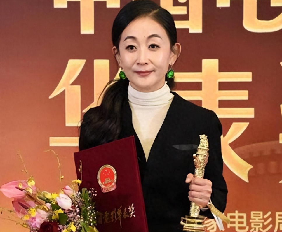 回顾国家一级演员陈瑾因长相被嫌弃坚决不整容后拿奖拿到手软