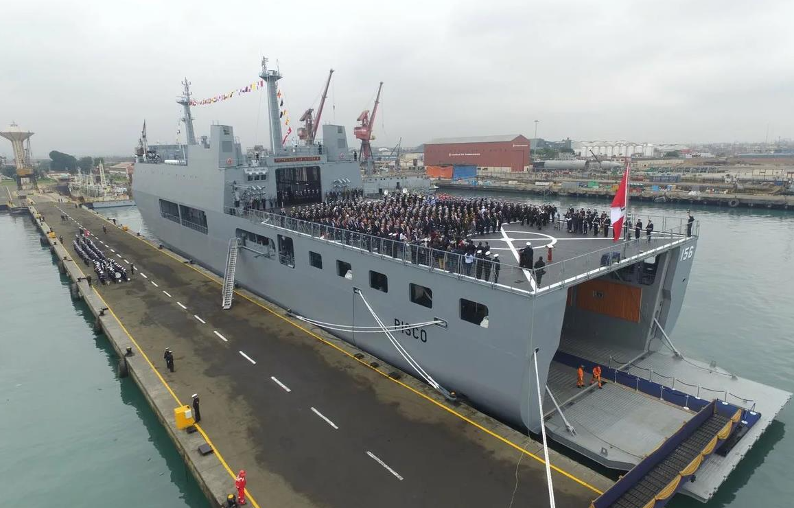 中国将071型登陆舰卖给泰国没几天,它就里里外外全拍给网友了?