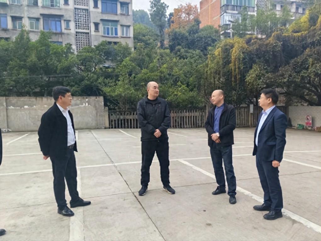 泸县:副县长,公安局局长陈晓峰督查煤矿安全工作