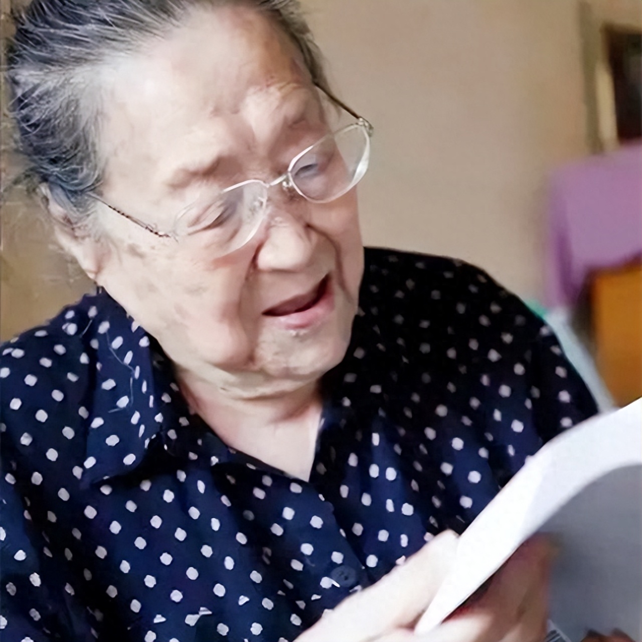 孔德懋1917年生于孔府,父亲孔令贻是第三十代衍圣公,弟弟孔德成是最后