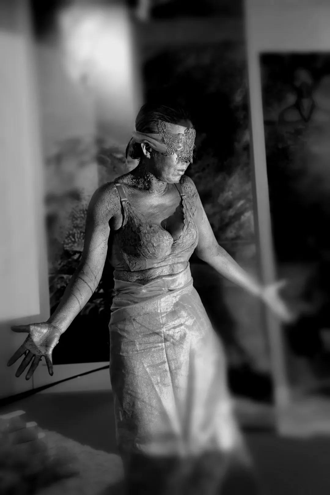 刘欣作品巡展《迷航》亮相艺术广东,燃炸全场