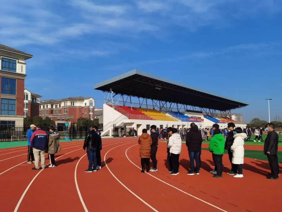 心怀感恩 励志成才——南通市苏锡通园区实验中学感恩励志活动