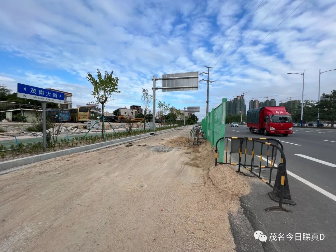 锦堂村委会南全村路段, 也还有一两条车道未建, 看样子也是有拆迁任务