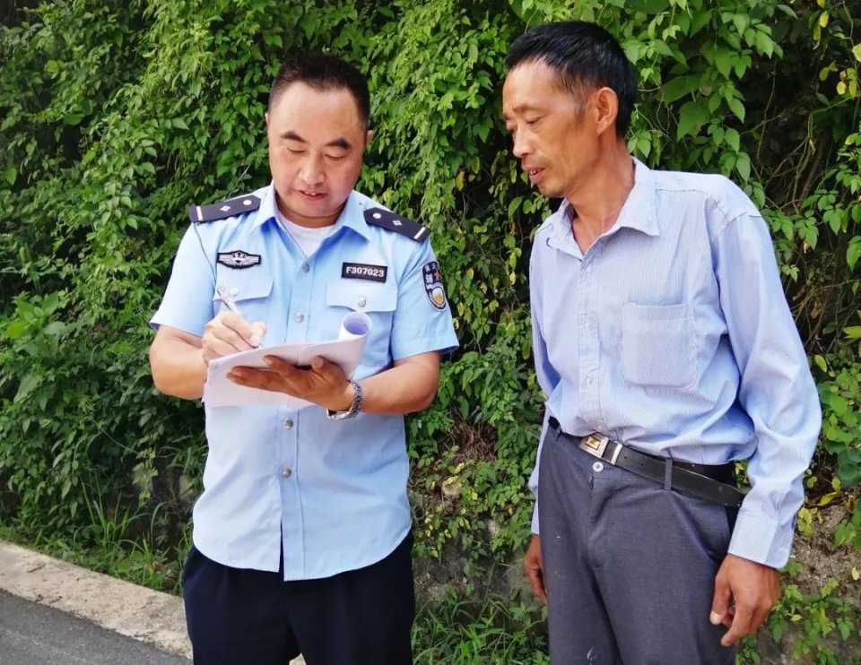 巫山公安积极开展禁渔宣传 严厉打击非法捕捞等违法犯罪行为