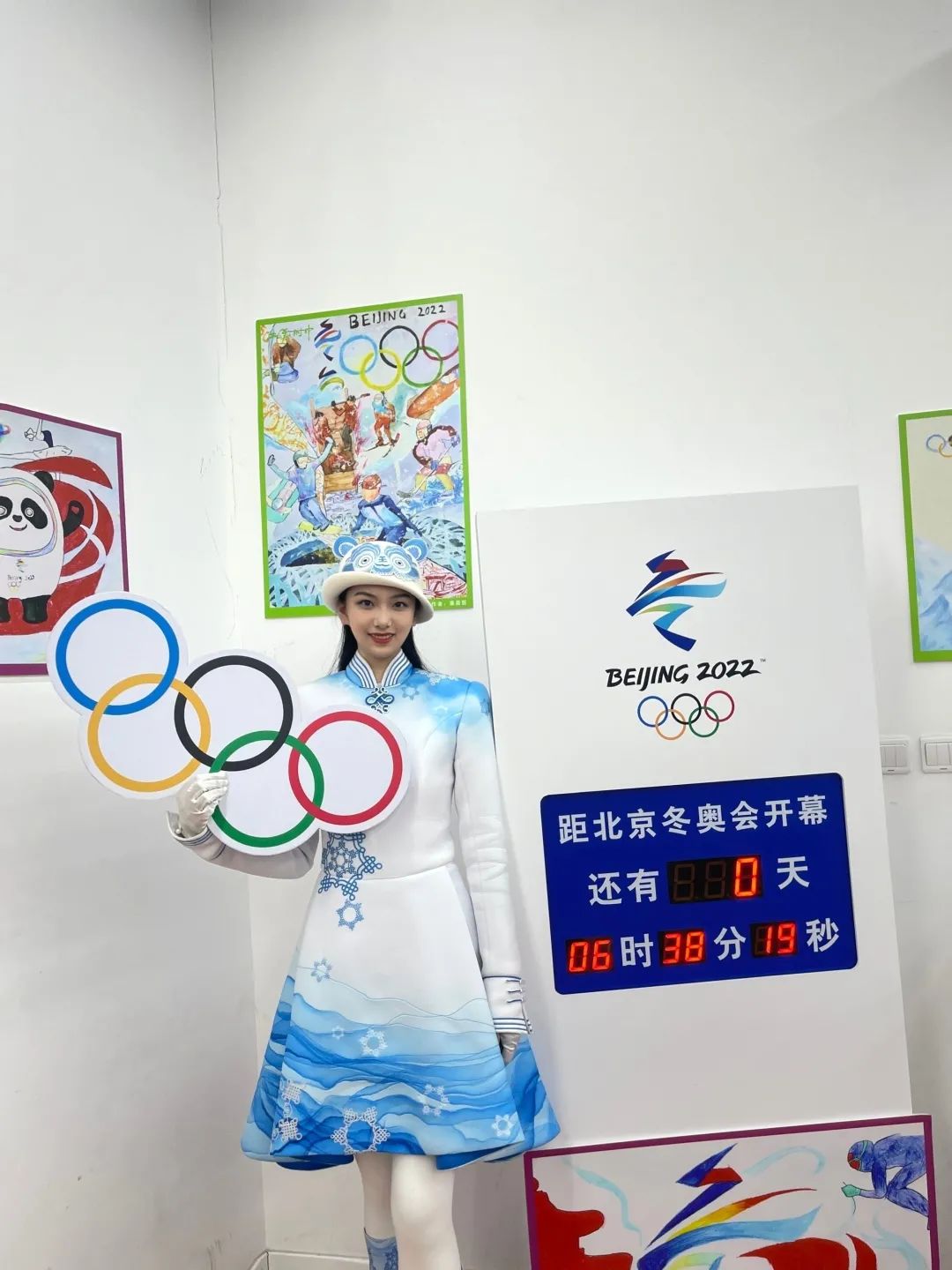 新面孔服装表演专业艺考生亮相北京2022年冬奥会开幕