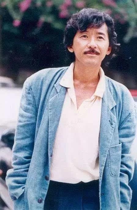 吴正元:陪伴林子祥15年,将其捧红后却遭其抛弃,最终以离婚结尾