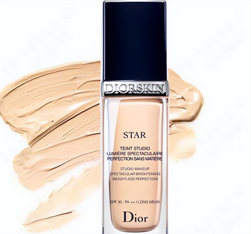 继迪奥后:又一款"国产"粉底液因遮瑕滋润"出圈",你用过吗?