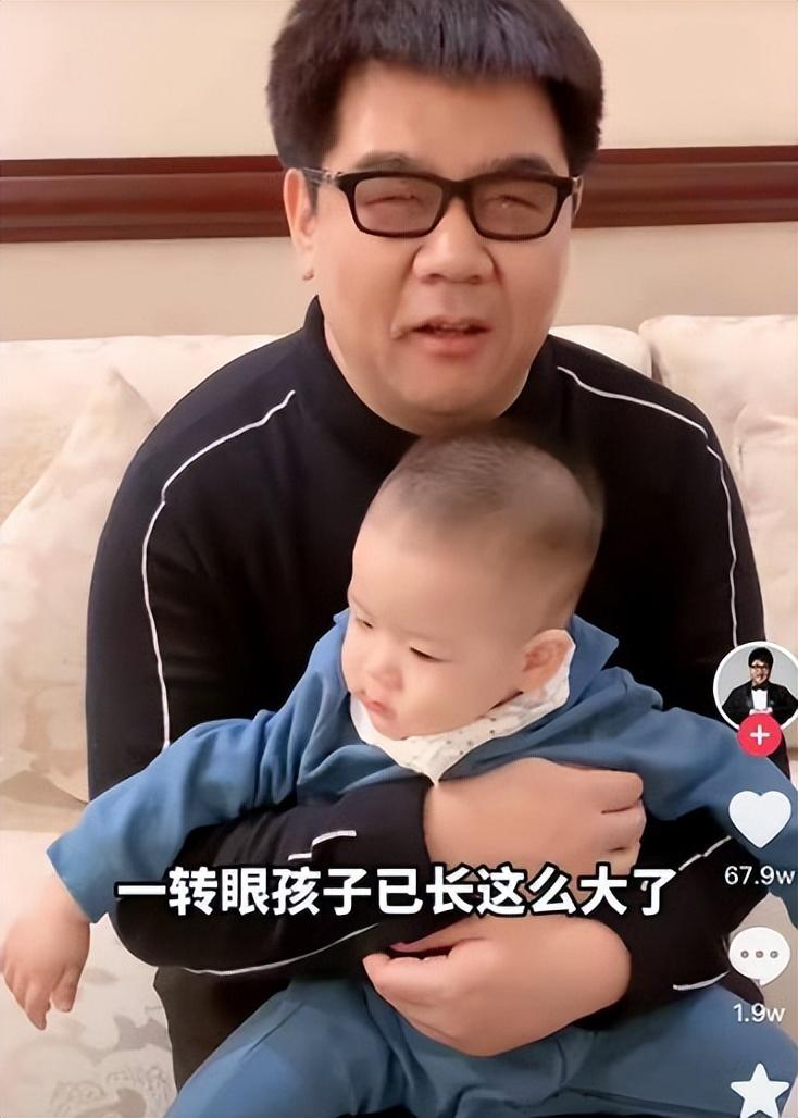 虚假的草根明星——阿宝