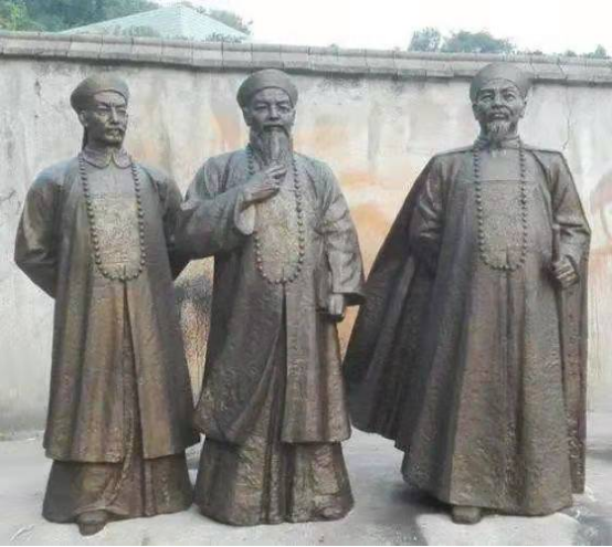 文武双全的胡林翼,是晚清的八大名臣之一,也是学生们敬重的恩师