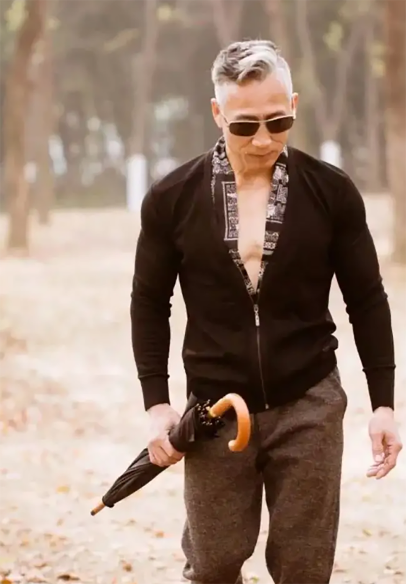 刘胜:"最潮刘老头"健身40年,70万人被他圈粉,被赞"老年彭于晏"