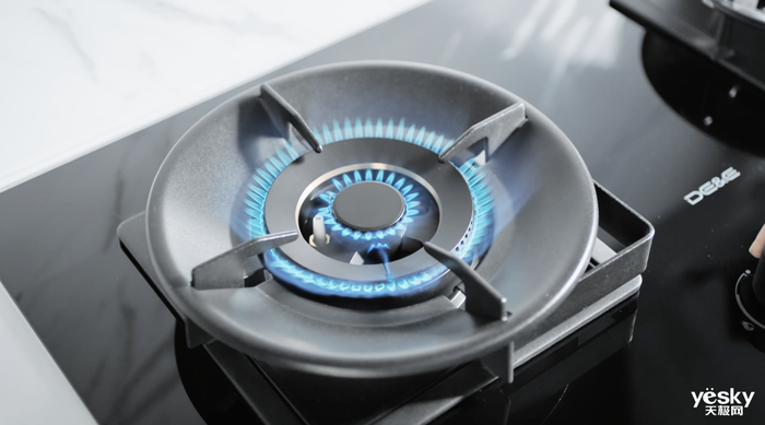 全拆卸式炉头,可移动聚能环 燃气灶也能有新设计