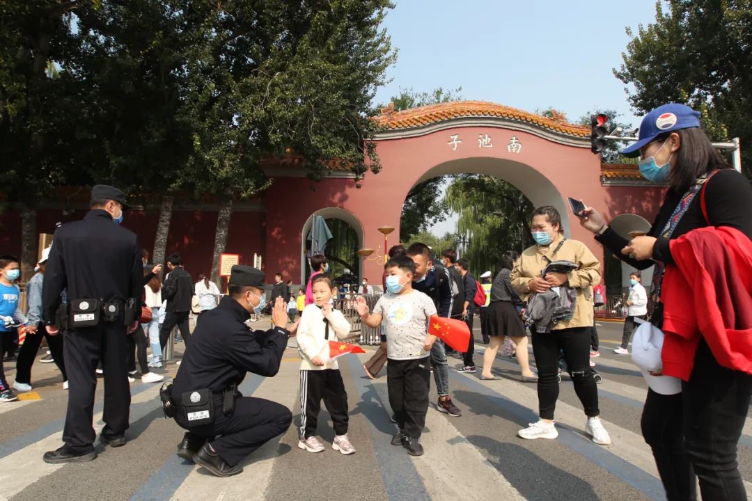 奋进的力量丨东华门派出所,护航红墙安宁!