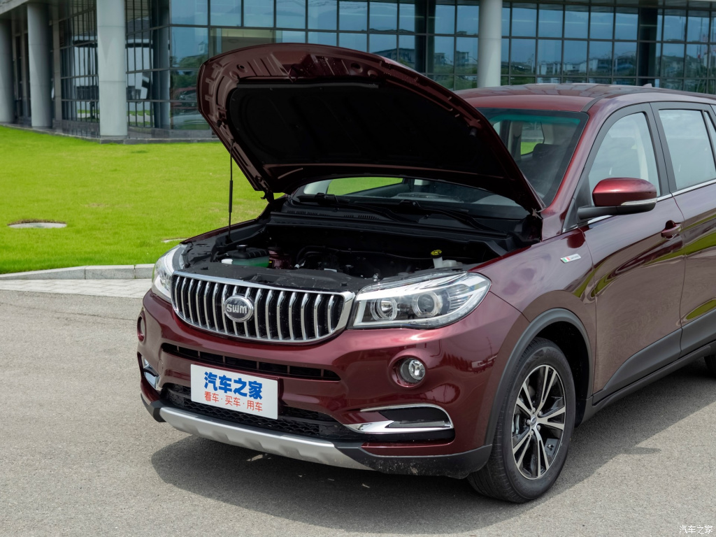 售价10万元的中型suv swm斯威x7 主打性价比