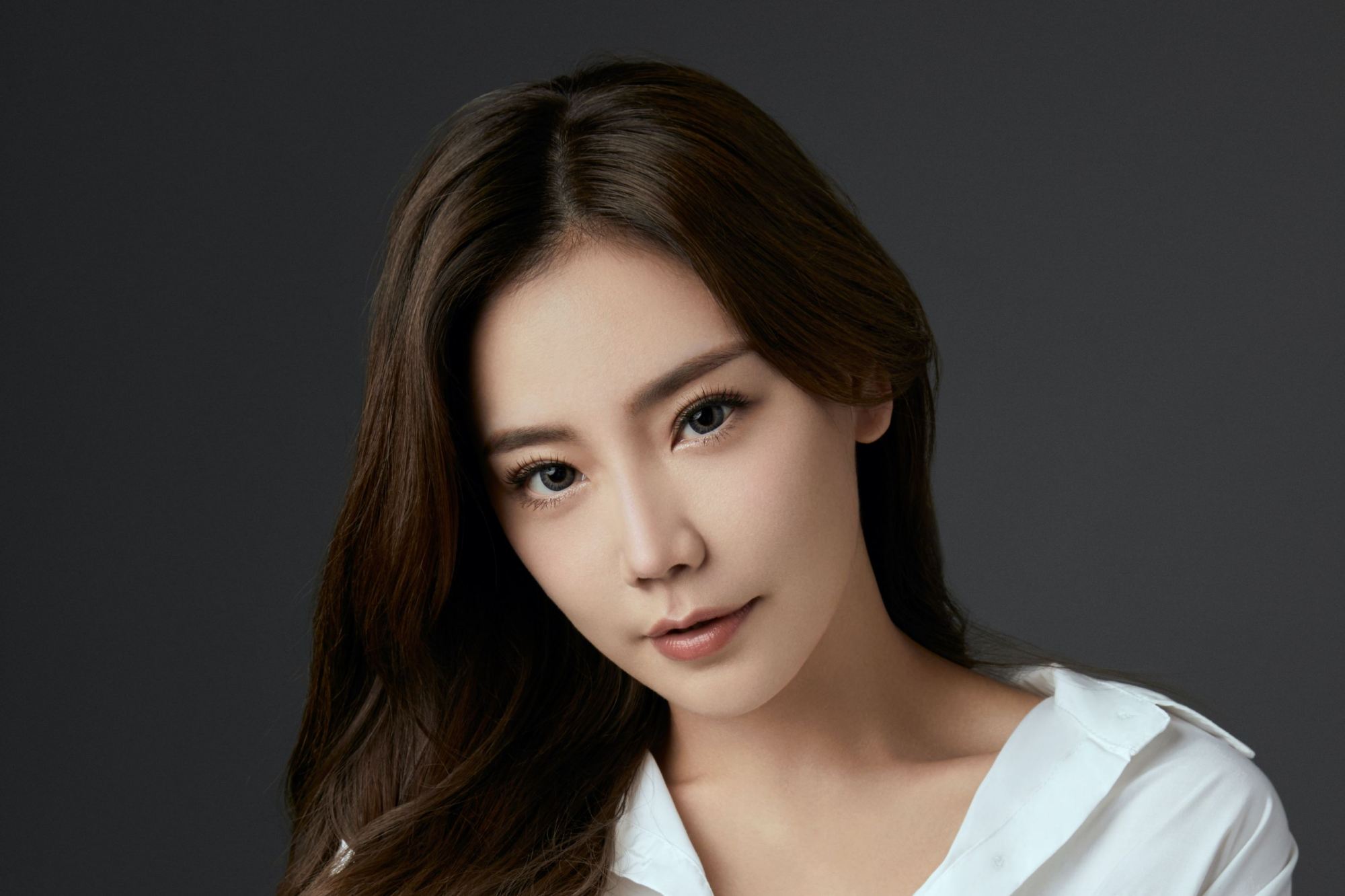 倪睿思:开宝马挡路后当街殴打群众,正当红时却被父亲坑到雪藏?