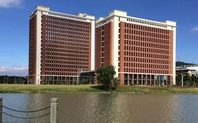 我国最好的二本医科大学,高考成绩达600分才有机会被录取
