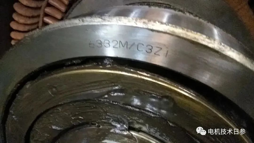 电机轴承系统的排油孔,为何不能排油?