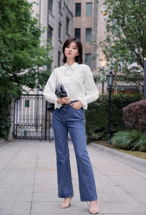 乔欣短发街拍,已经在用力凹造型,依旧摆脱不了乖乖女的感觉