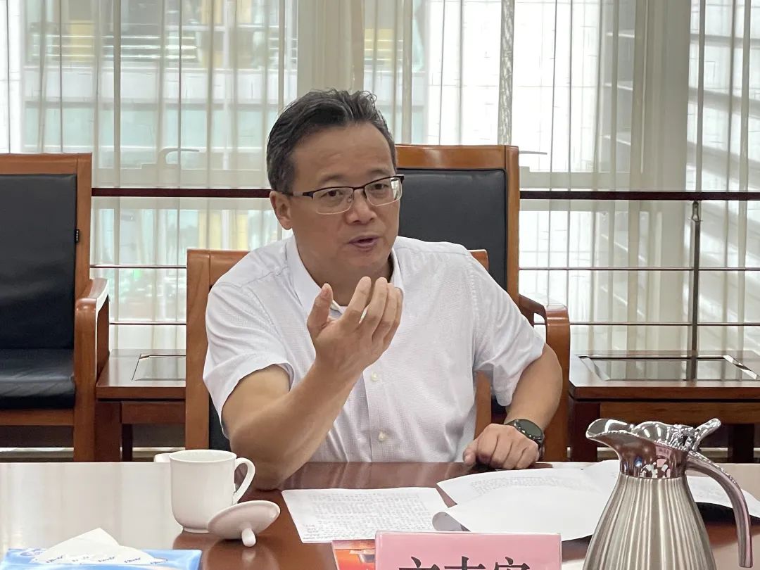 卞吉安赴镇海调研统战工作