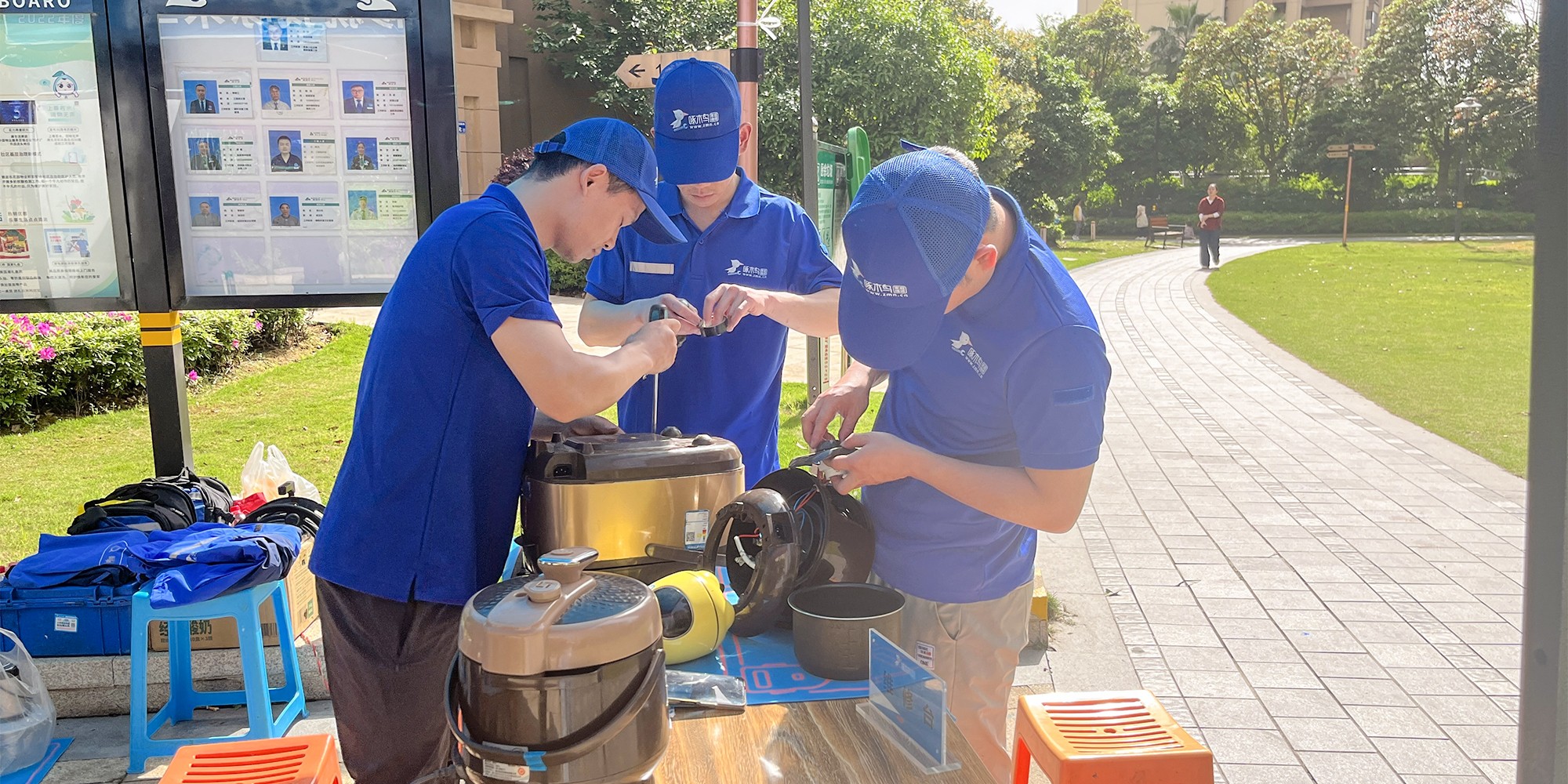 啄木鸟家庭维修为全国空巢老人免费清洗3000 空调