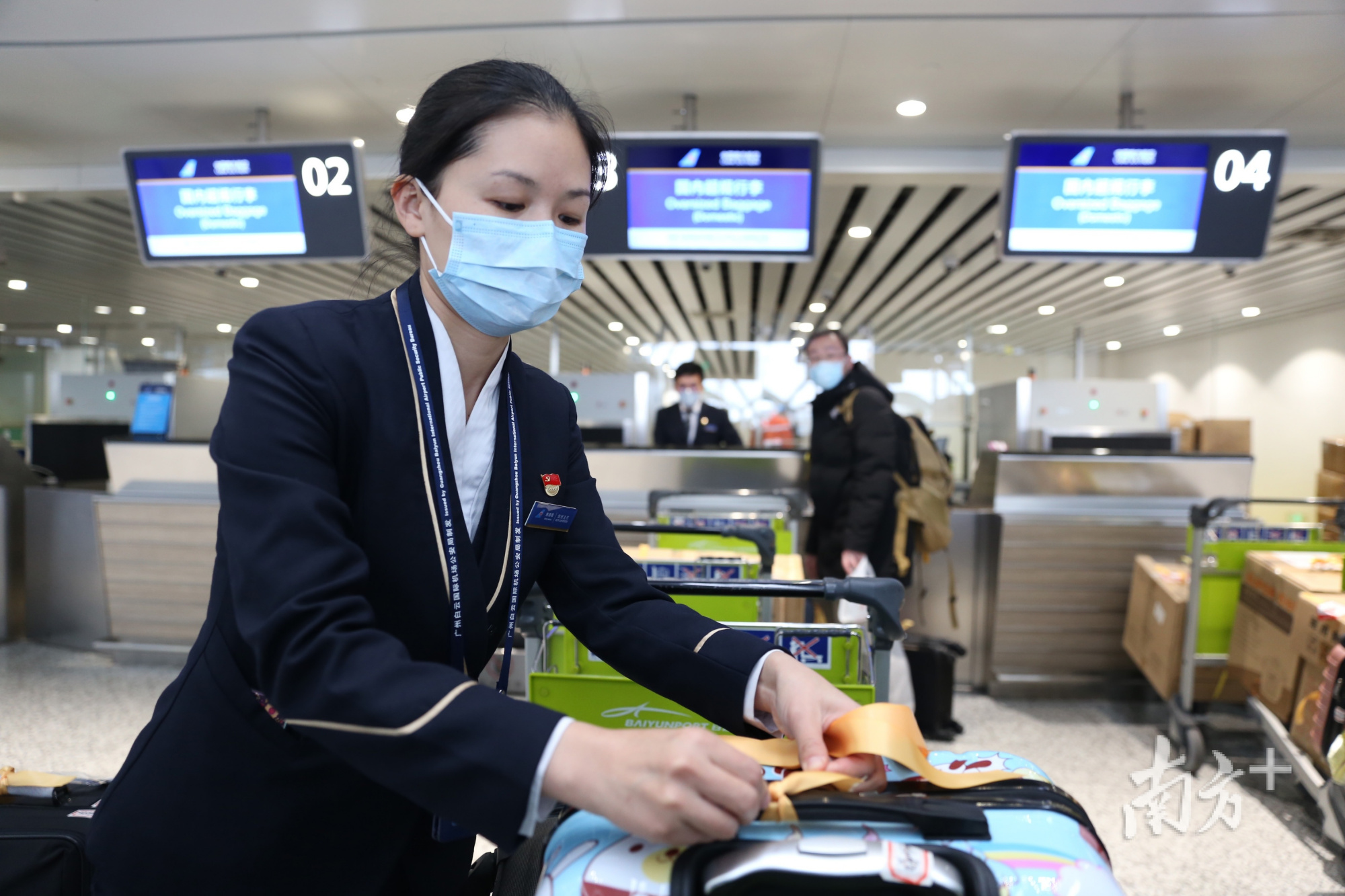 凭借一双慧眼,她成了候机楼温暖绽放的"铿锵玫瑰"