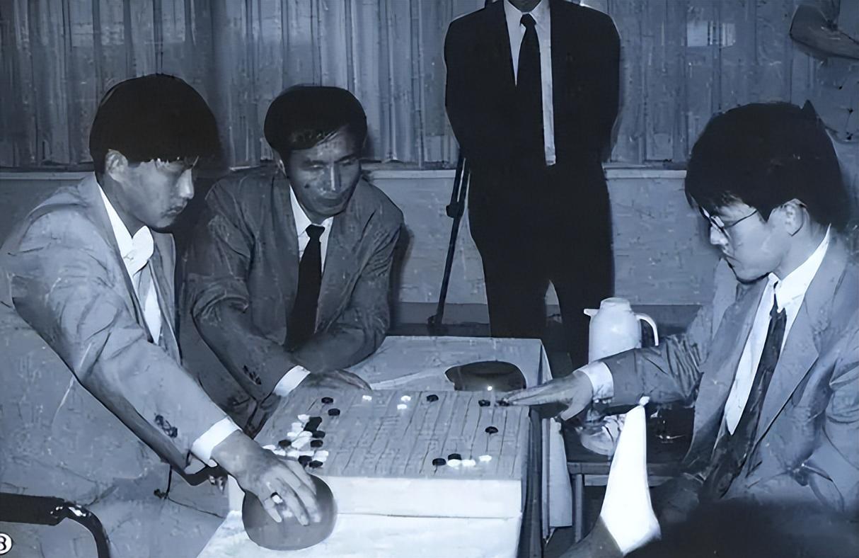 回顾围棋王子常昊不顾恩师反对娶大8岁师姑现女儿已读大学