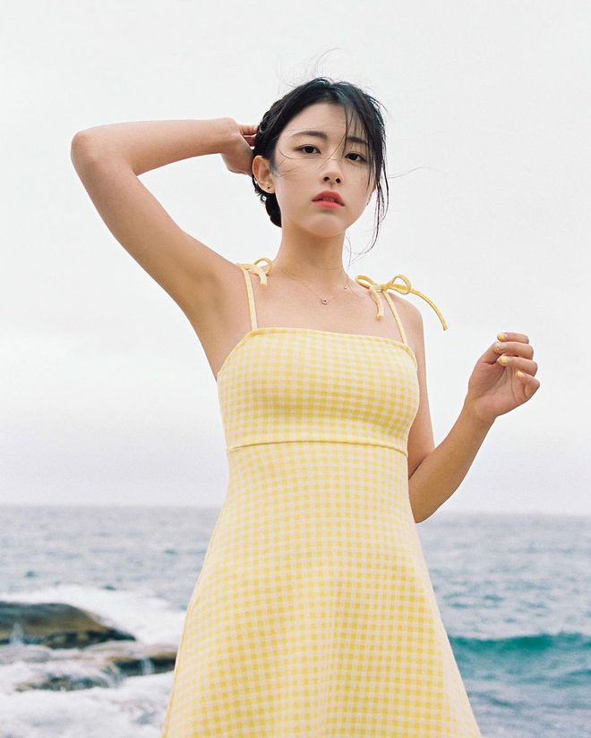 韩国烧酒代言模特37333531343937美照赏!