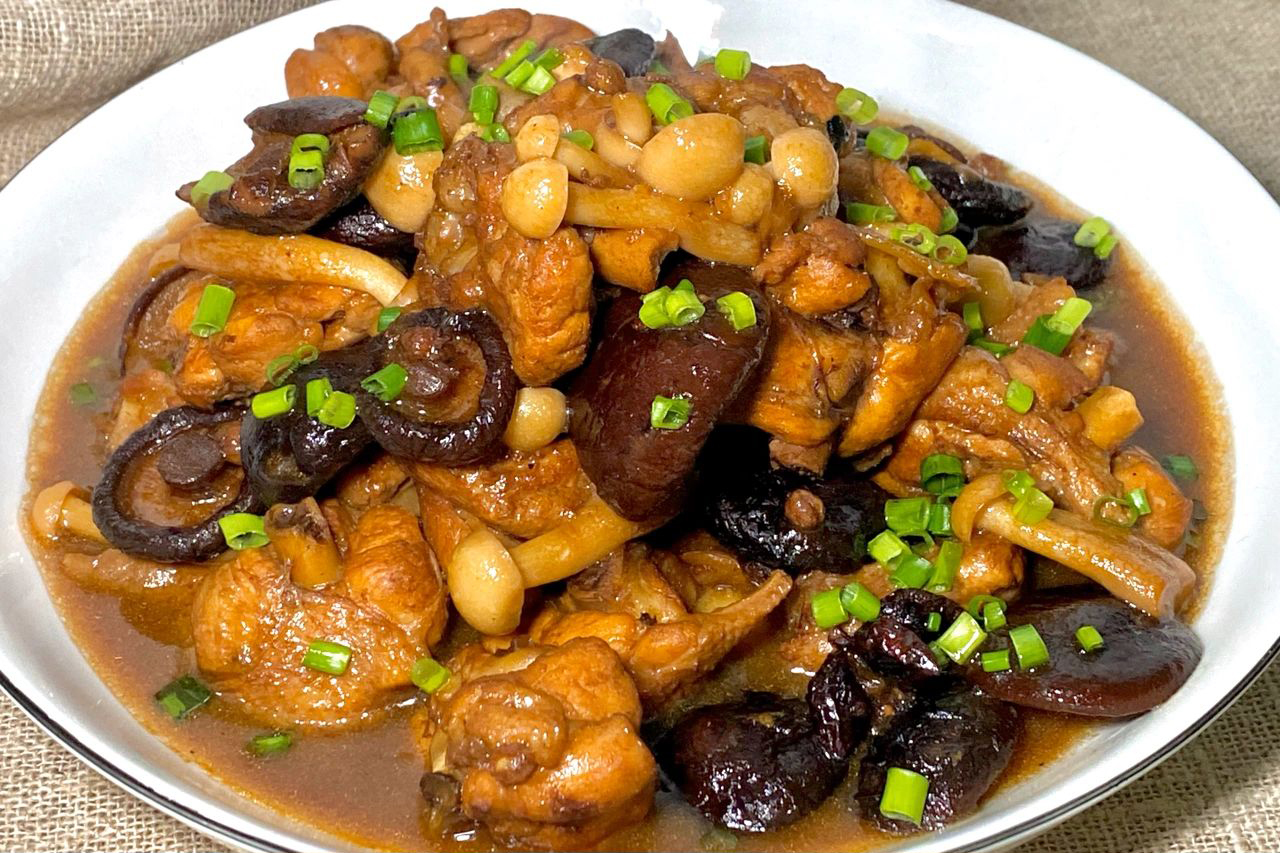 哈尔滨小鸡炖蘑菇图片