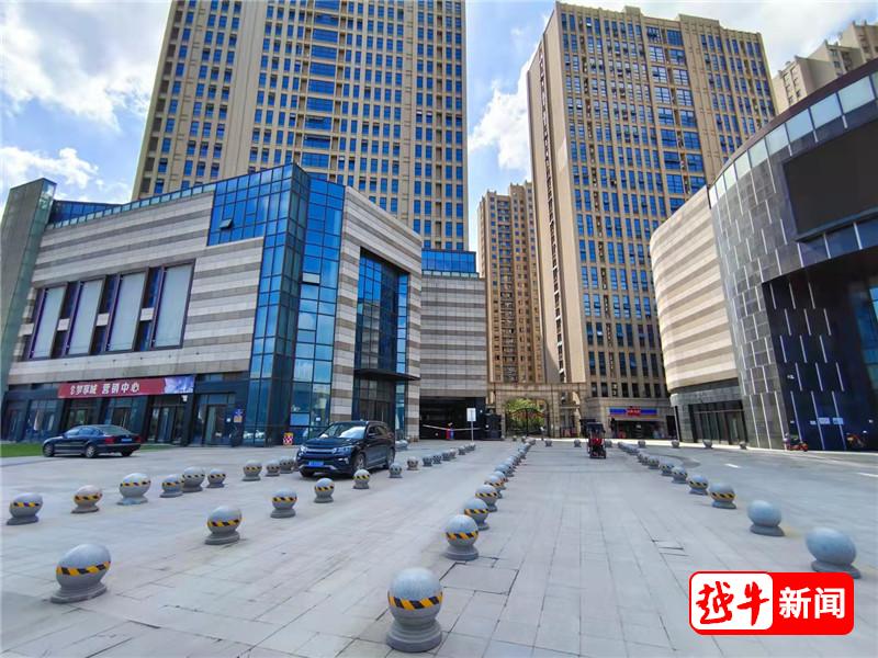 救护车被堵小区?绍兴梦享城业主怒了