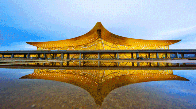 校荣春荣膺2020"中国经济新闻人物"