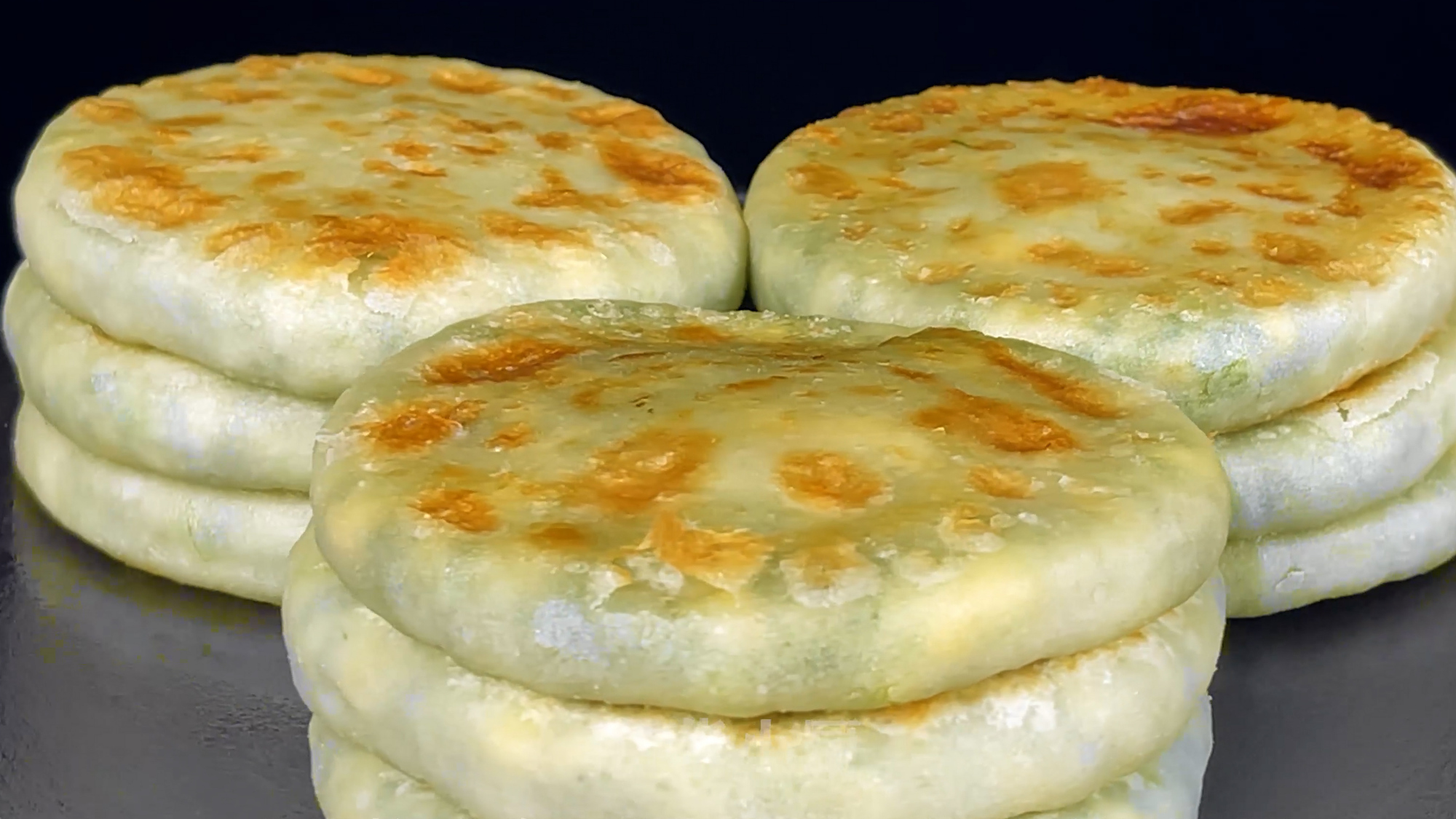 韭菜馅饼最好吃的做法,不露馅不破皮不出水,皮薄馅大,真香