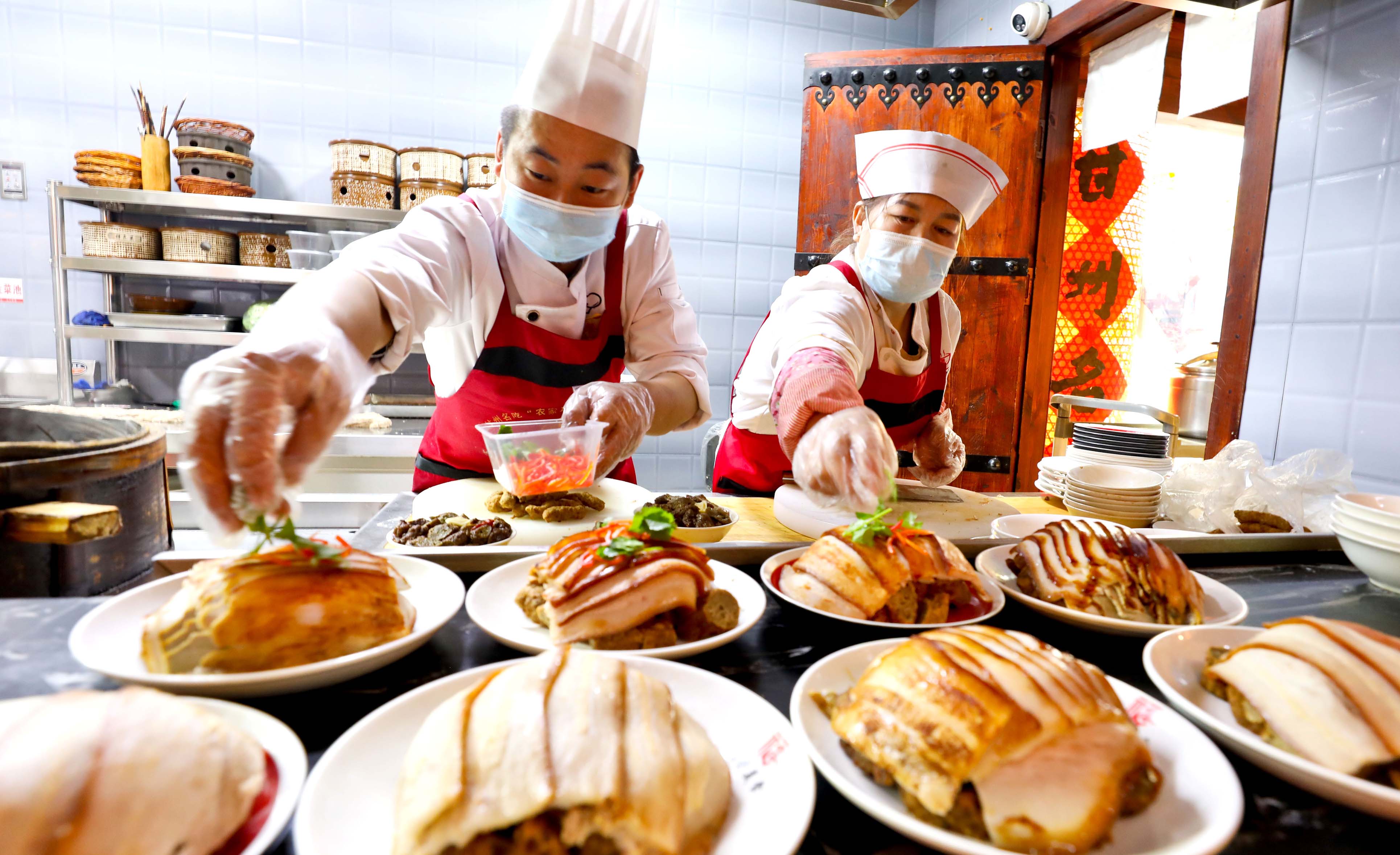 迎新春尝美食,忘不了的传统年味"西北大菜"