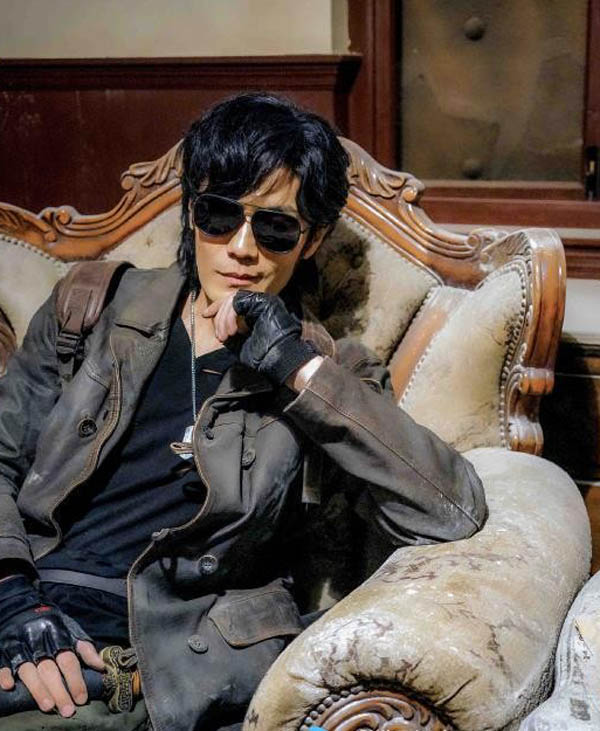 《盗墓笔记》小哥的黑金古刀是什么来历?它与黑瞎子有什么关系?