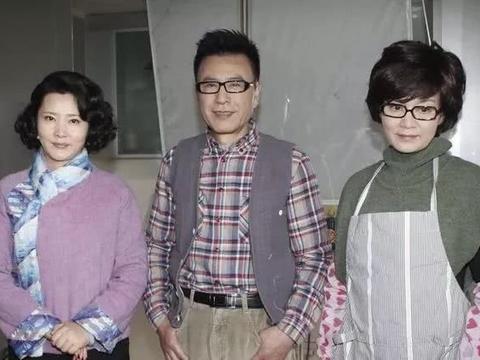 何赛飞:岁月从不败美人,和老公相守32年,如今恩爱如初